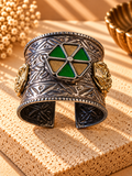 Trikonaska Cuff